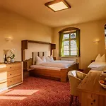Freyhof Hotel