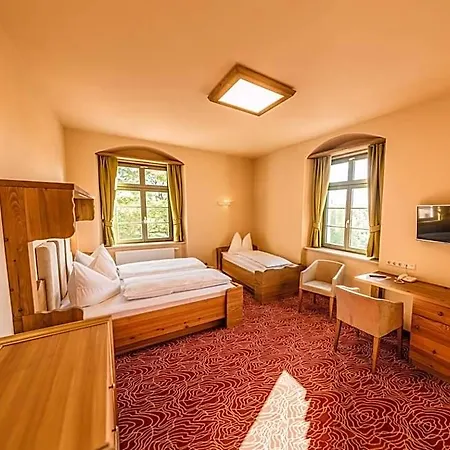 فندق Freyhof 4*