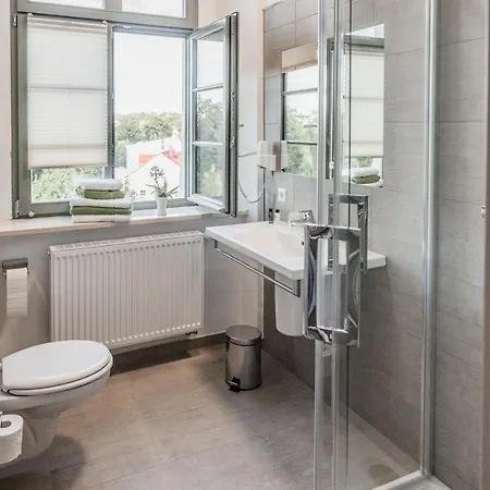Freyhof 4*